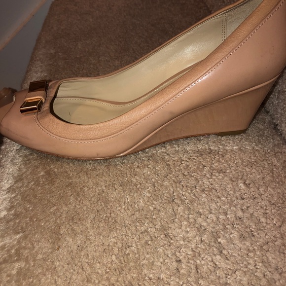 Peep toe wedge heel Coach shoe - Picture 2 of 5